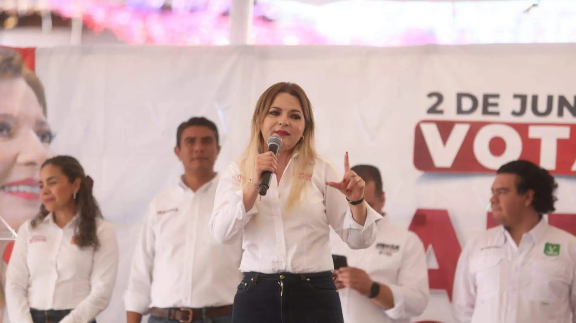 Claudia Delgadillo en Tapalpa